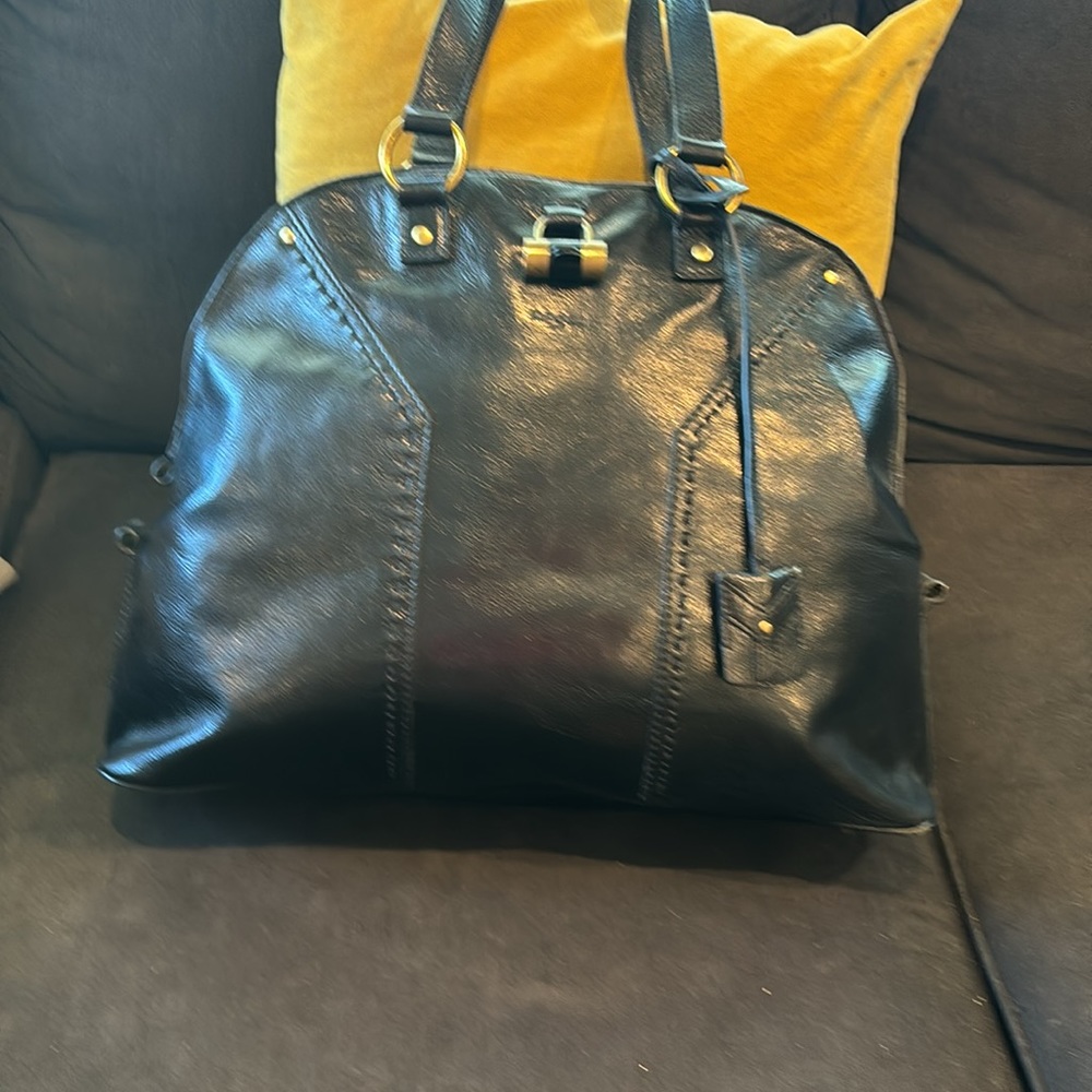 Yves Saint Laurent Authentic Large Bag size 17x13x6 - Picture 3 of 16